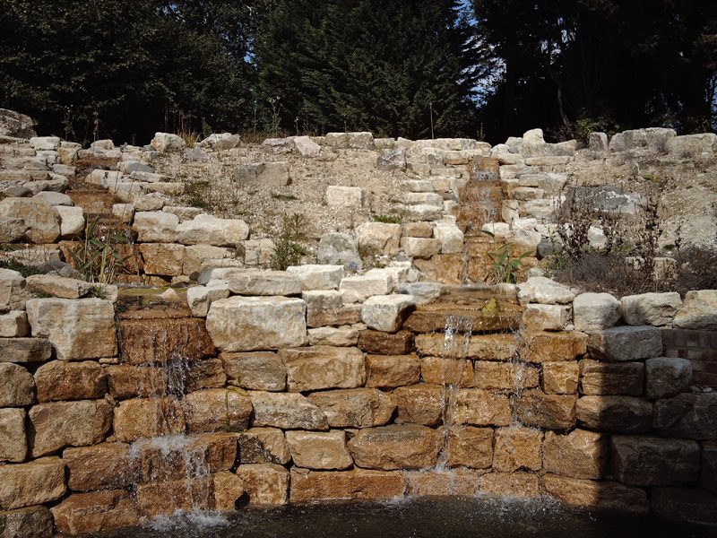  Interesting use of natural stone 